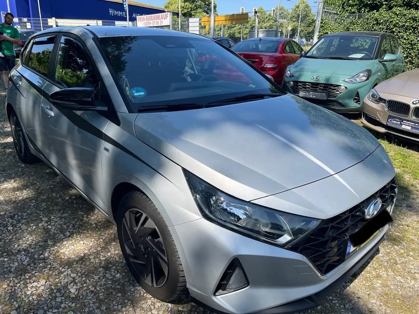 Hyundai i20 Connect & Go Mild-Hybrid Silver - 2