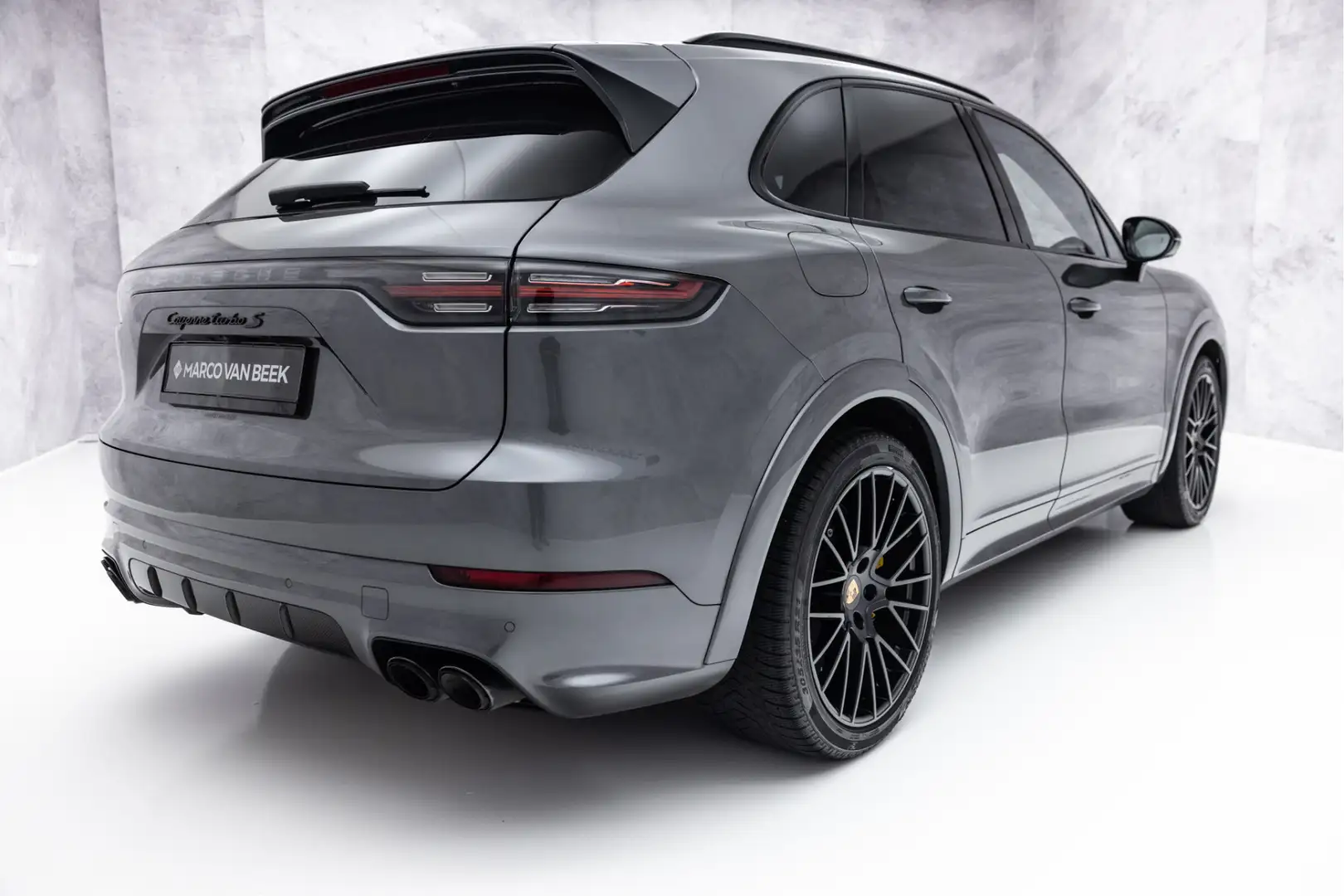 Porsche Cayenne 4.0 Turbo S E-Hybrid | Carbon | 4W Sturing | Burme Grey - 2
