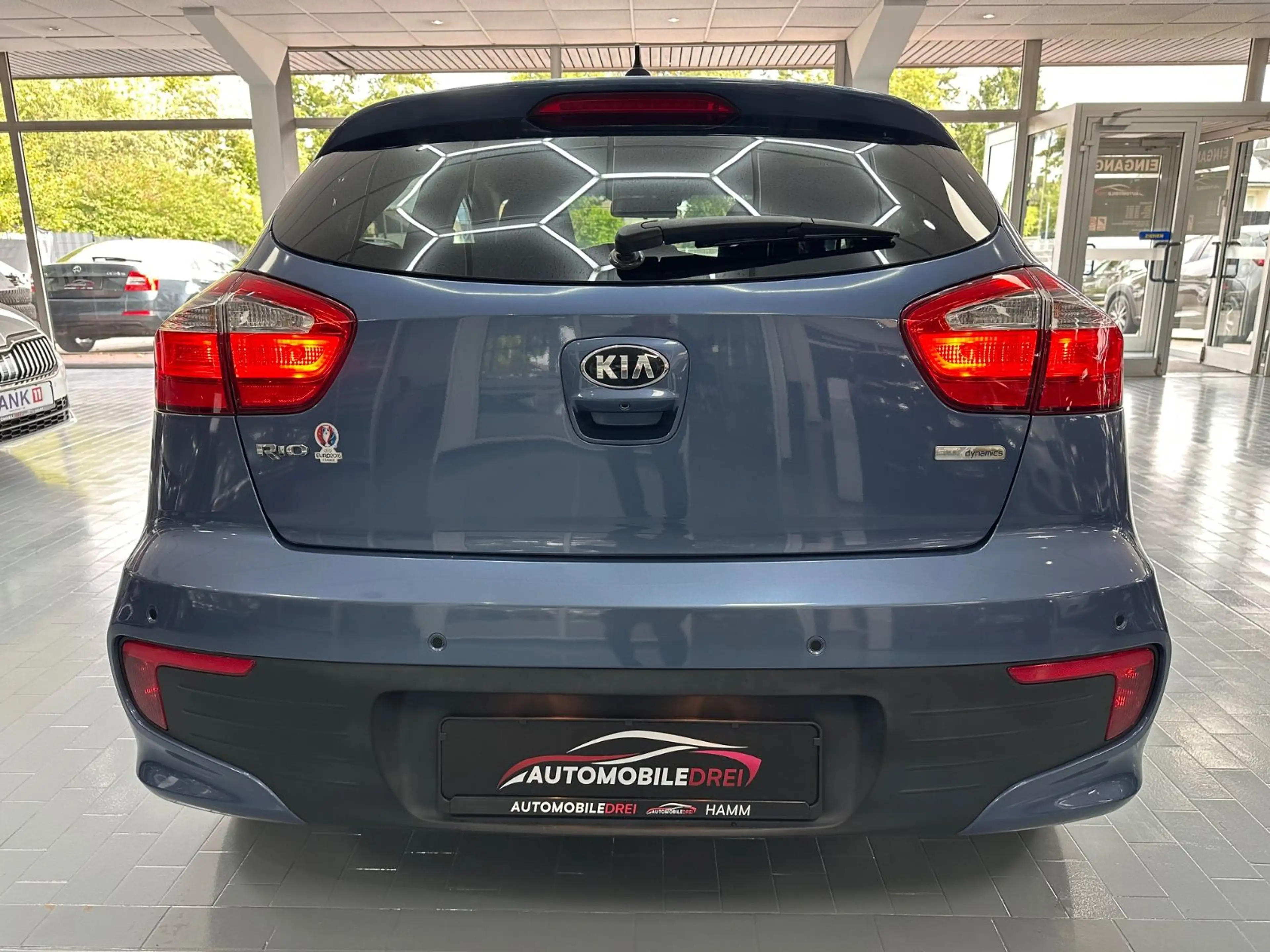 Kia Rio Dream Team 1.4/ Kamera/ 1. Hand — photo 9
