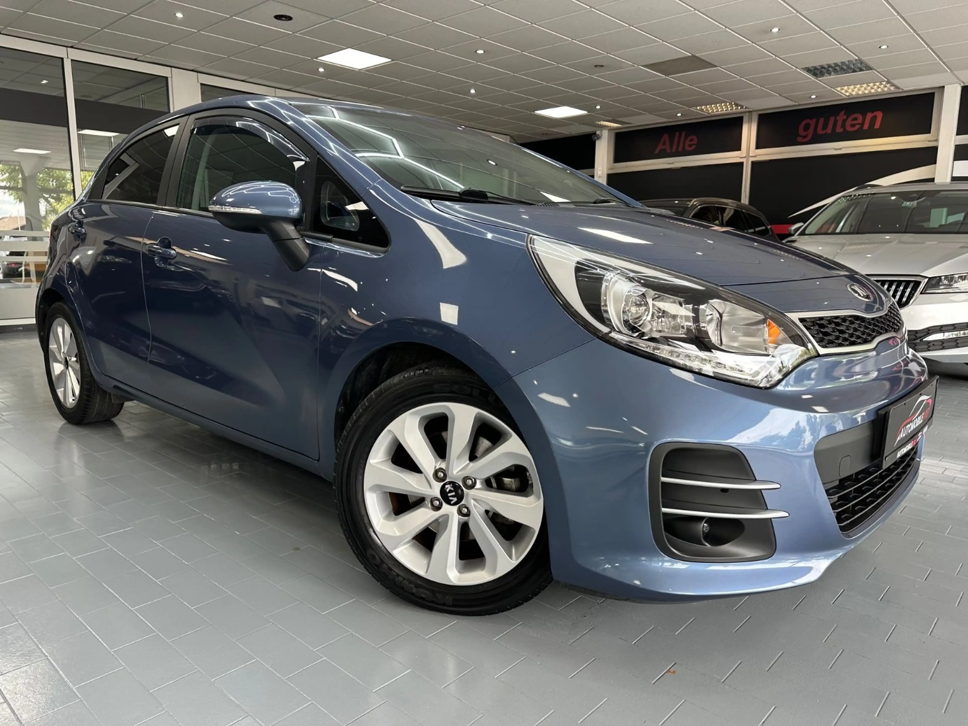 Kia Rio Dream Team 1.4/ Kamera/ 1. Hand — photo 2