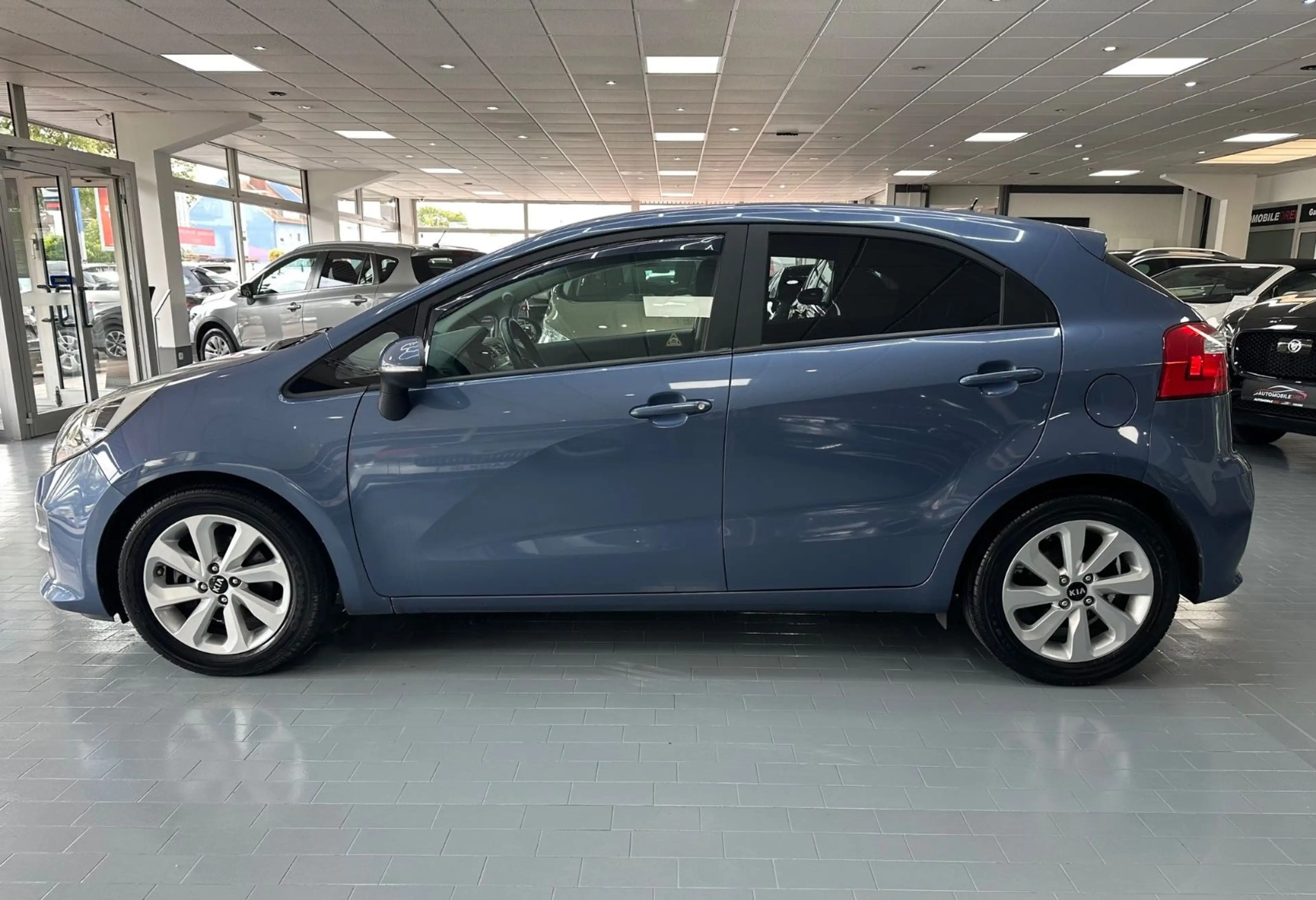 Kia Rio Dream Team 1.4/ Kamera/ 1. Hand — photo 6