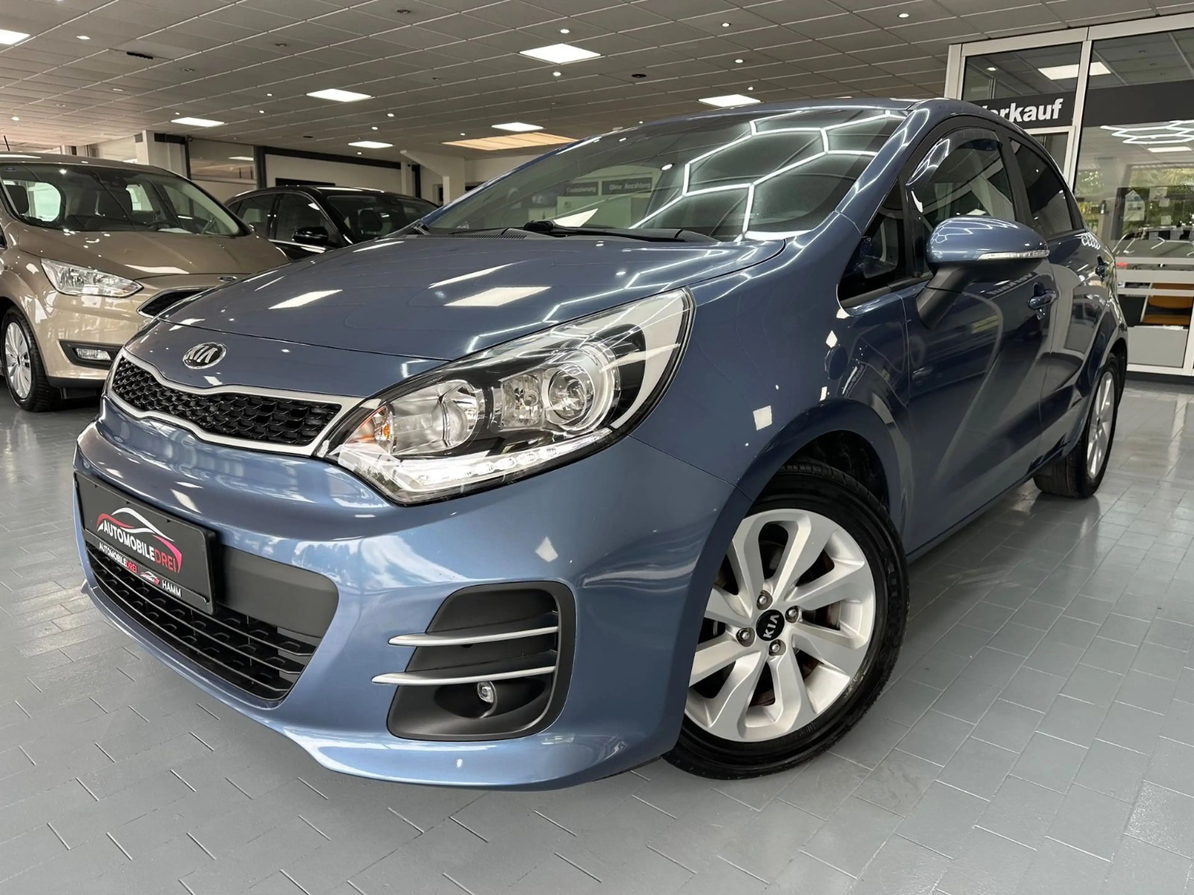 Kia Rio Dream Team 1.4/ Kamera/ 1. Hand — photo 10