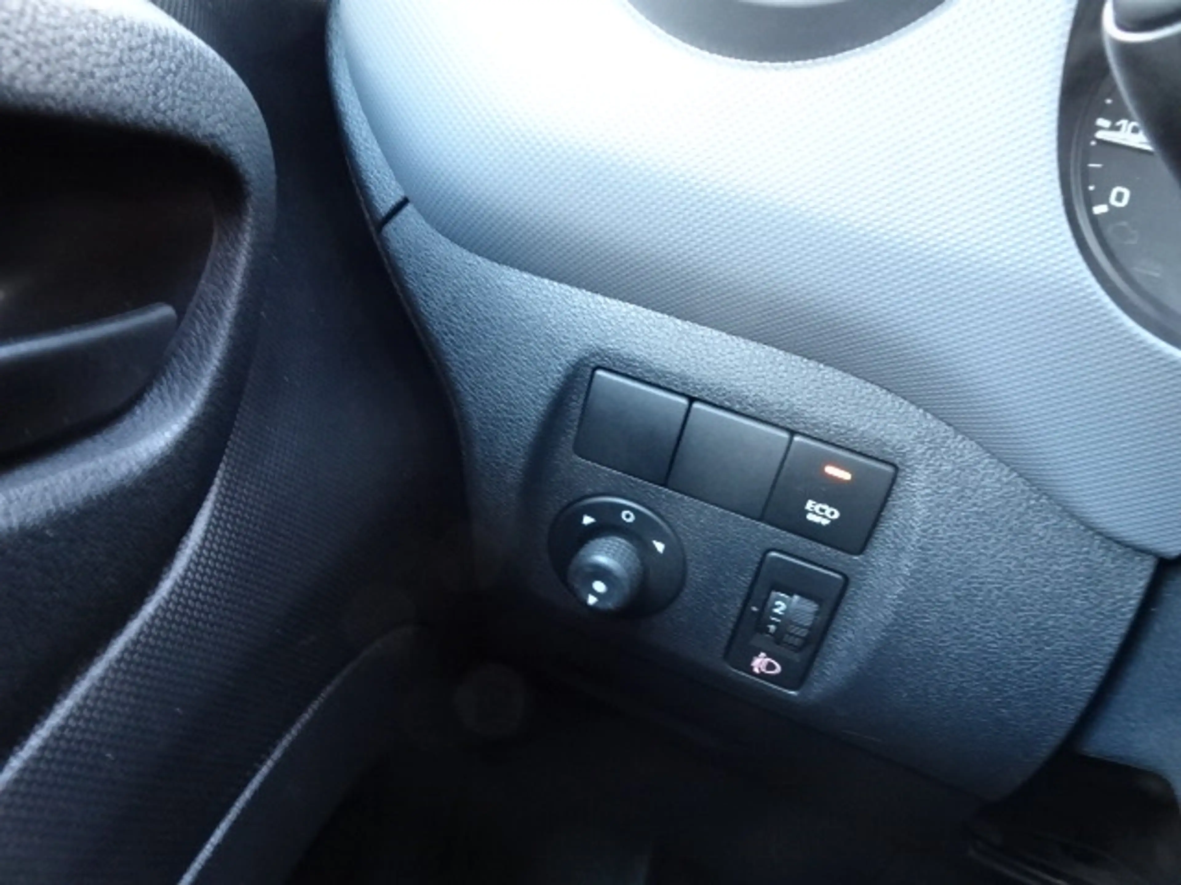 Peugeot Partner 122 1.6 e-HDI L2 XR airco inrichting imperiaal — photo 23