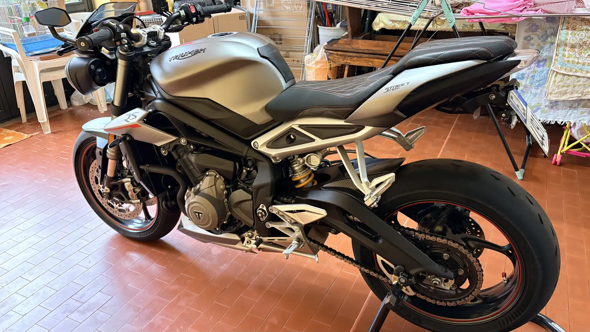 Triumph Street Triple RS Plateado - 2