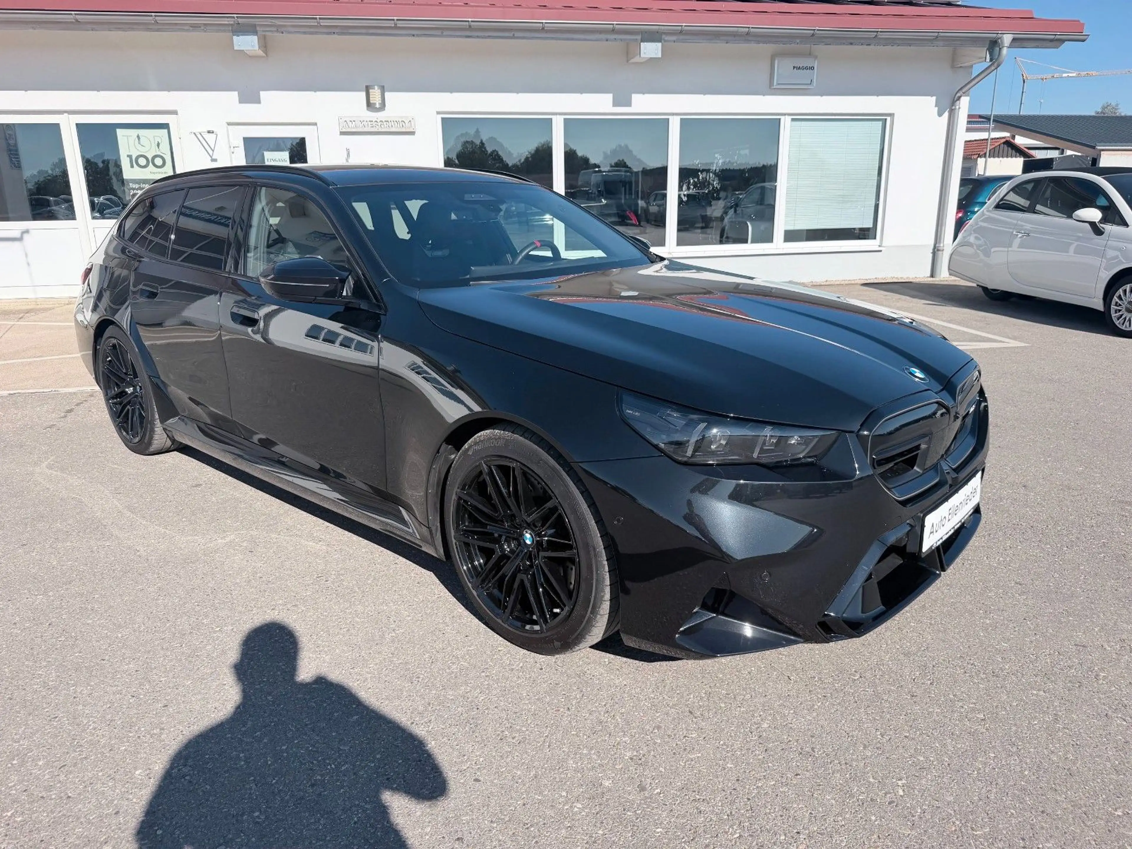 BMW M5 Touring AHK Sitzlüftung B&W ACC 360° — photo 10