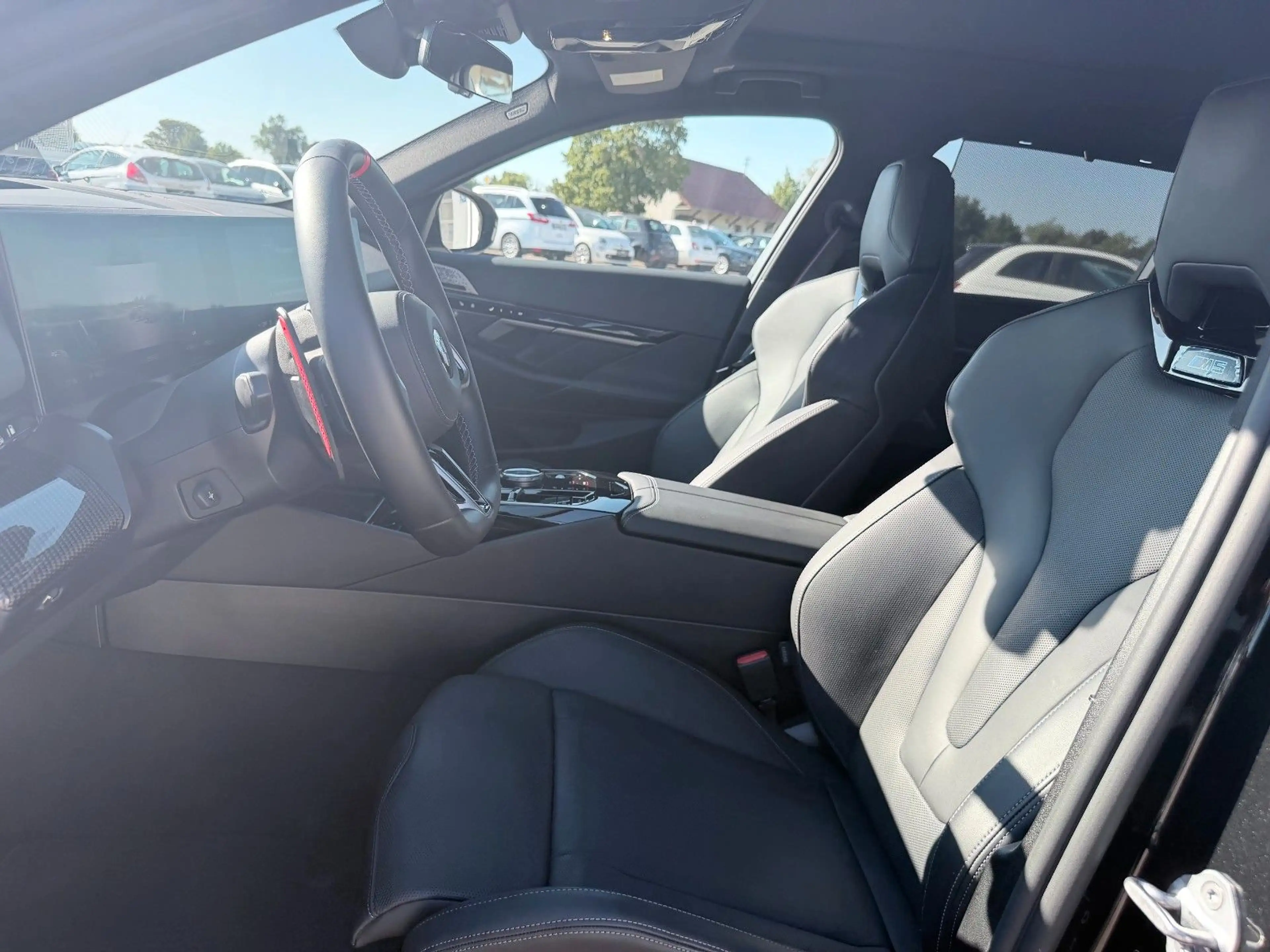 BMW M5 Touring AHK Sitzlüftung B&W ACC 360° — photo 13