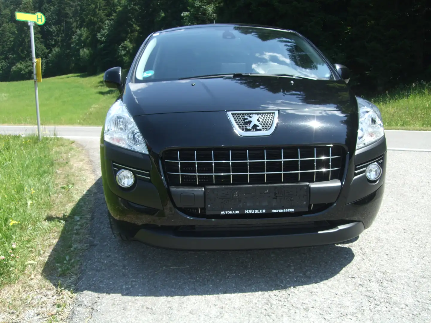 Peugeot 3008 Lion Edition HDi 115 Schwarz - 2