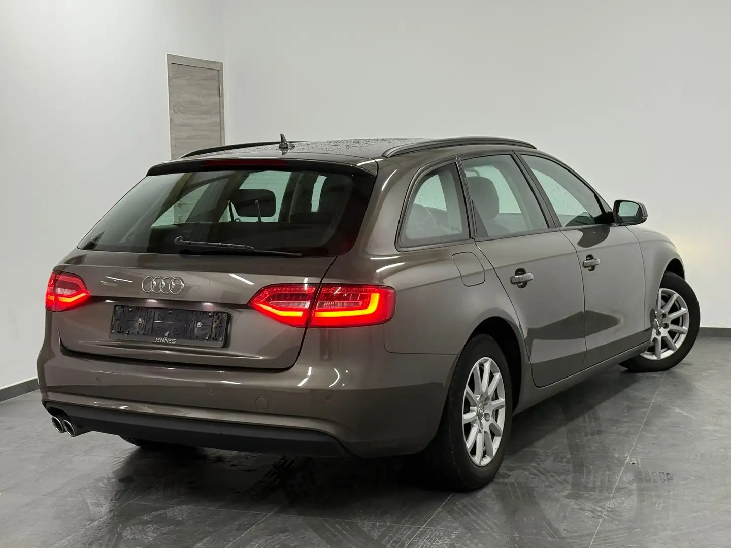 Audi A4 Avant 2.0 TDi Automatique - Euro6b - Xenon Bruin - 2