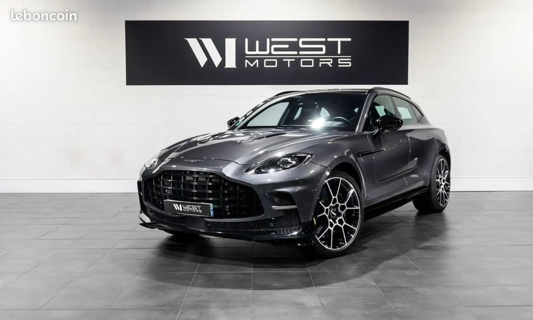 Aston Martin DBX 707 – FRANÇAIS Cam 360° Black pack Carbone Surpiqures 2066E-MOIS Grau - 1