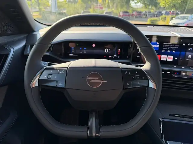 Opel Grandland view 11