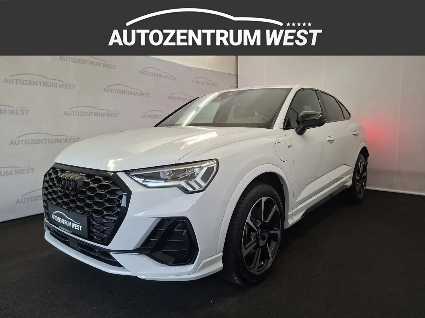 Audi Q3 SP 45 1.4 TFSI e *S line*...AHK/NAVI/LED/ Weiß - 1