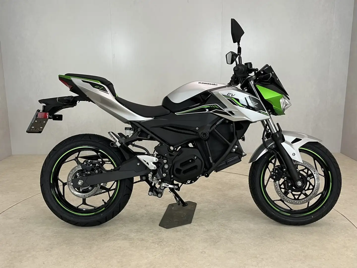 Kawasaki Z 1 E-1 Zilver - 1