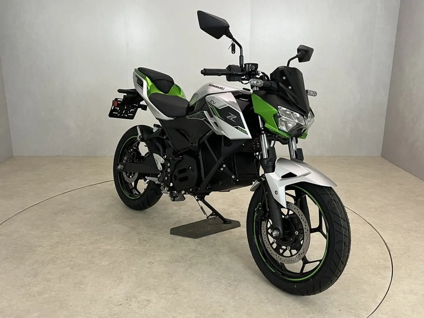 Kawasaki Z 1 E-1 Zilver - 2