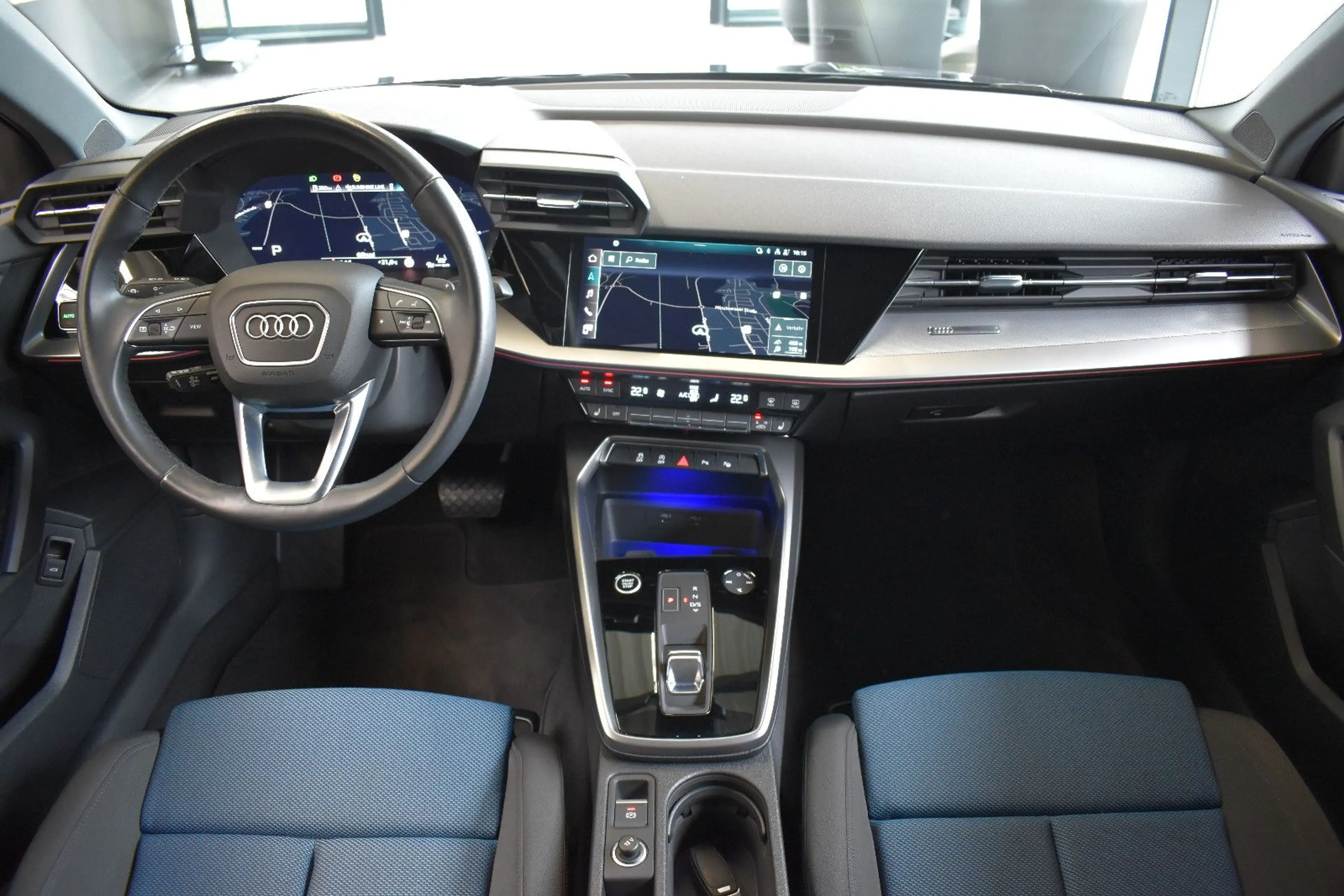 Audi A3 Limo 35TFSI S-tronic advanced LED~Virtual~HUD — photo 3