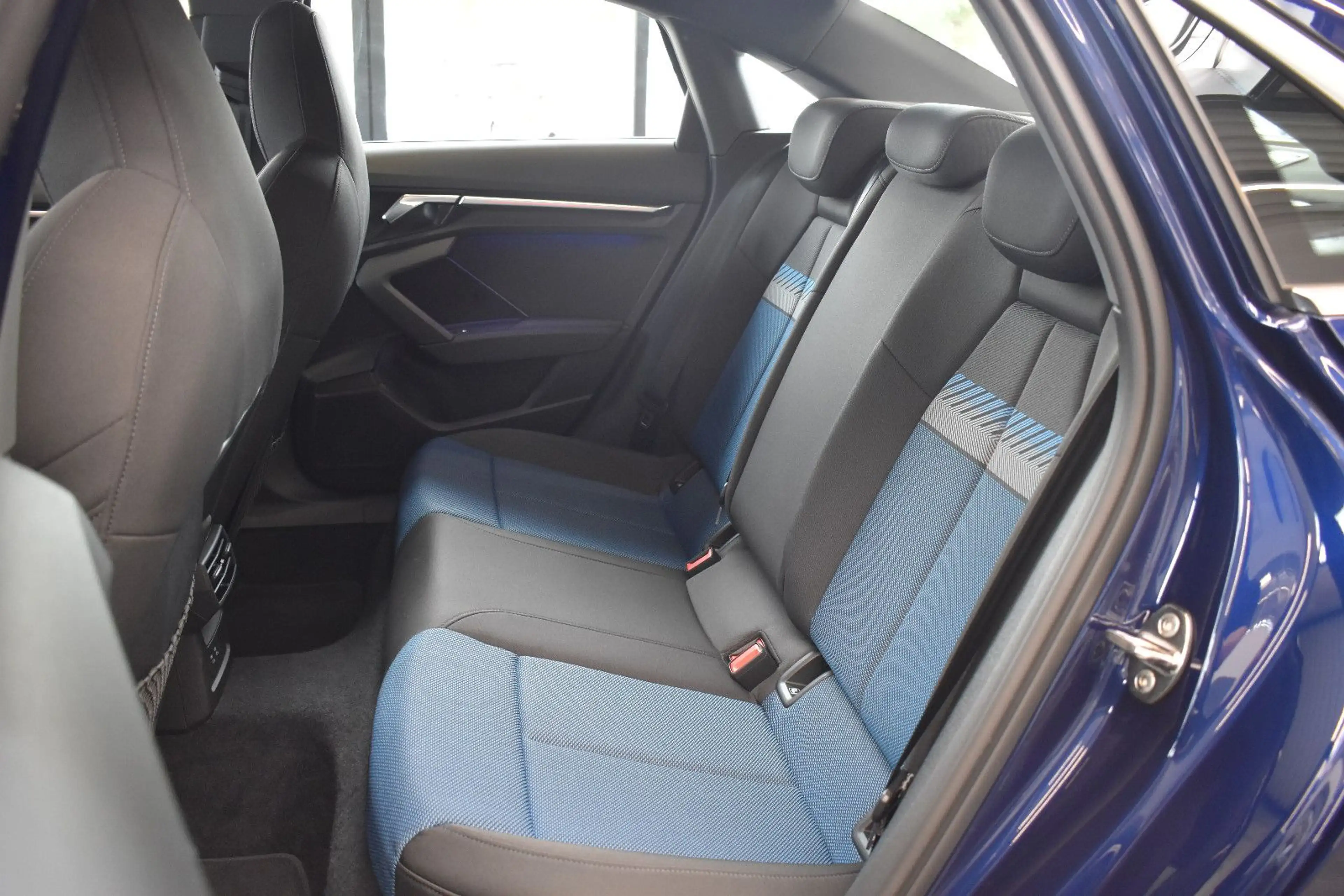 Audi A3 Limo 35TFSI S-tronic advanced LED~Virtual~HUD — photo 11
