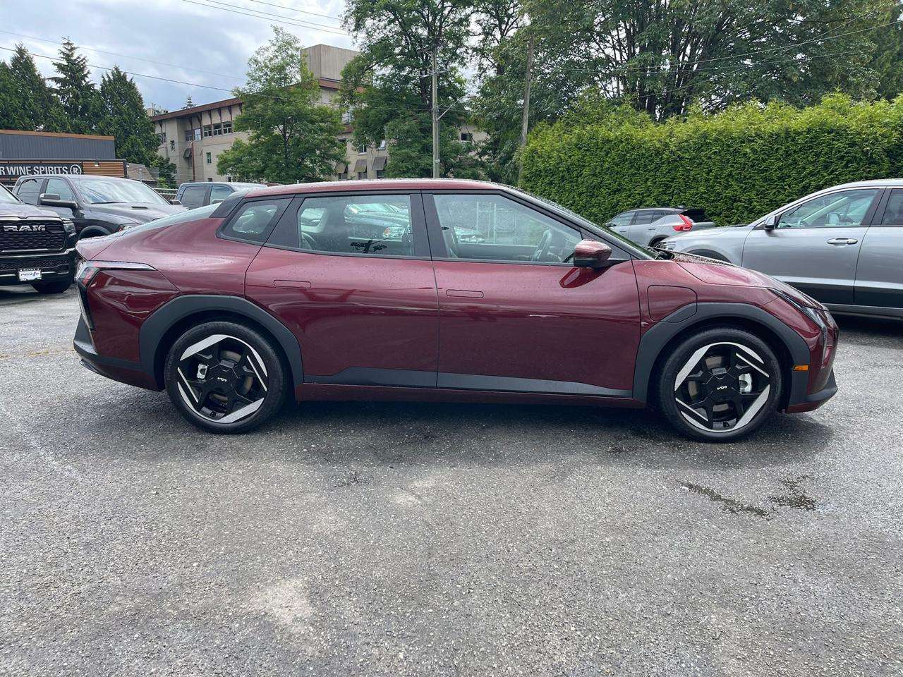 2026 Kia EV4 Wind Premium FWD — снимка 1