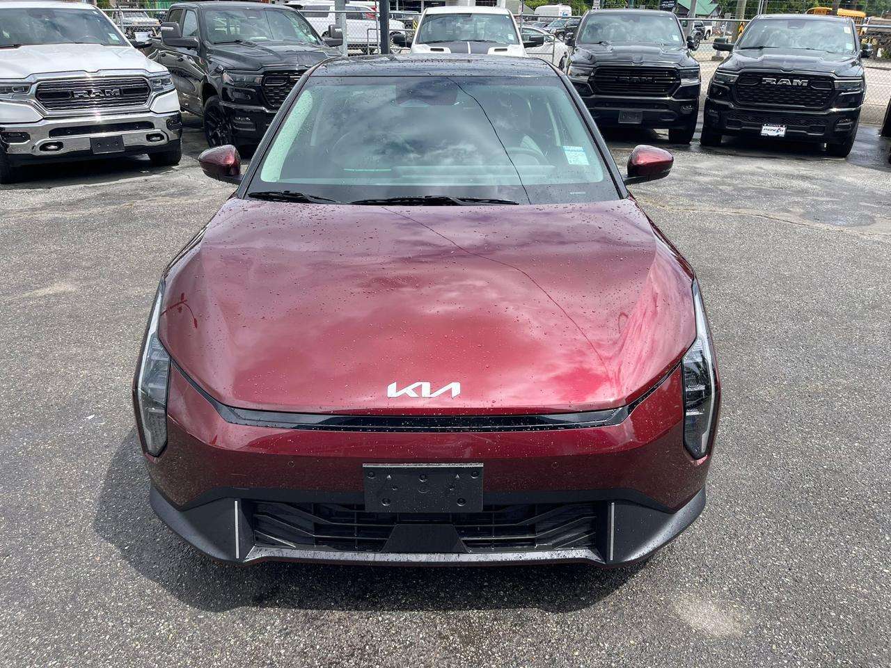 2026 Kia EV4 Wind Premium FWD — снимка 1