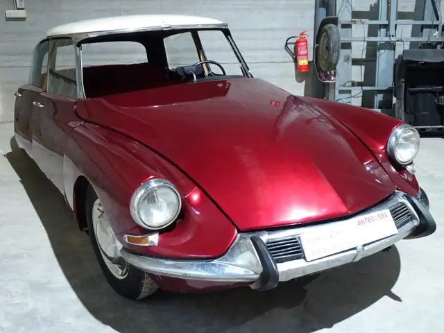 Citroen DS 19