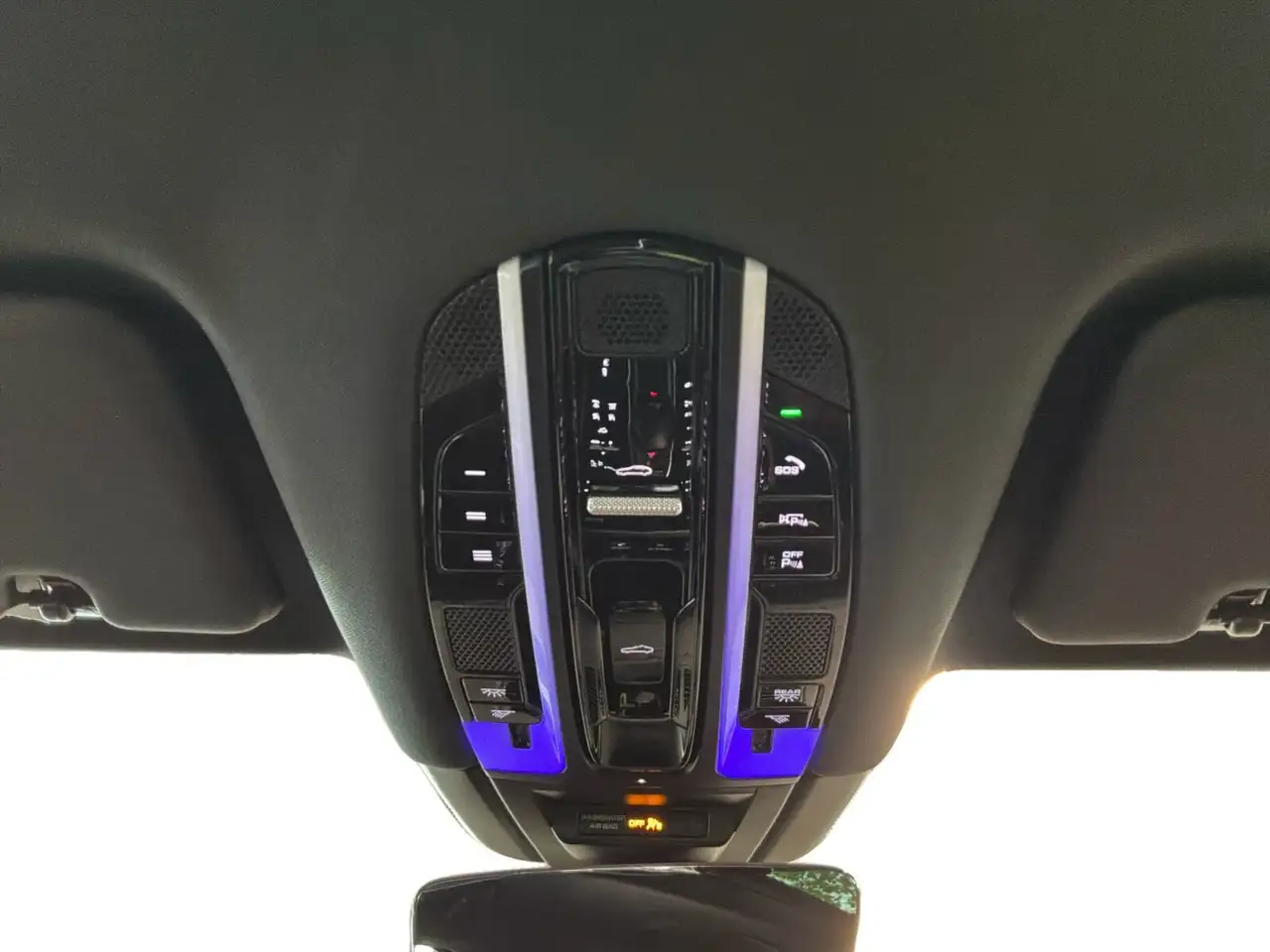 Porsche Cayenne снимка Porsche Cayenne
