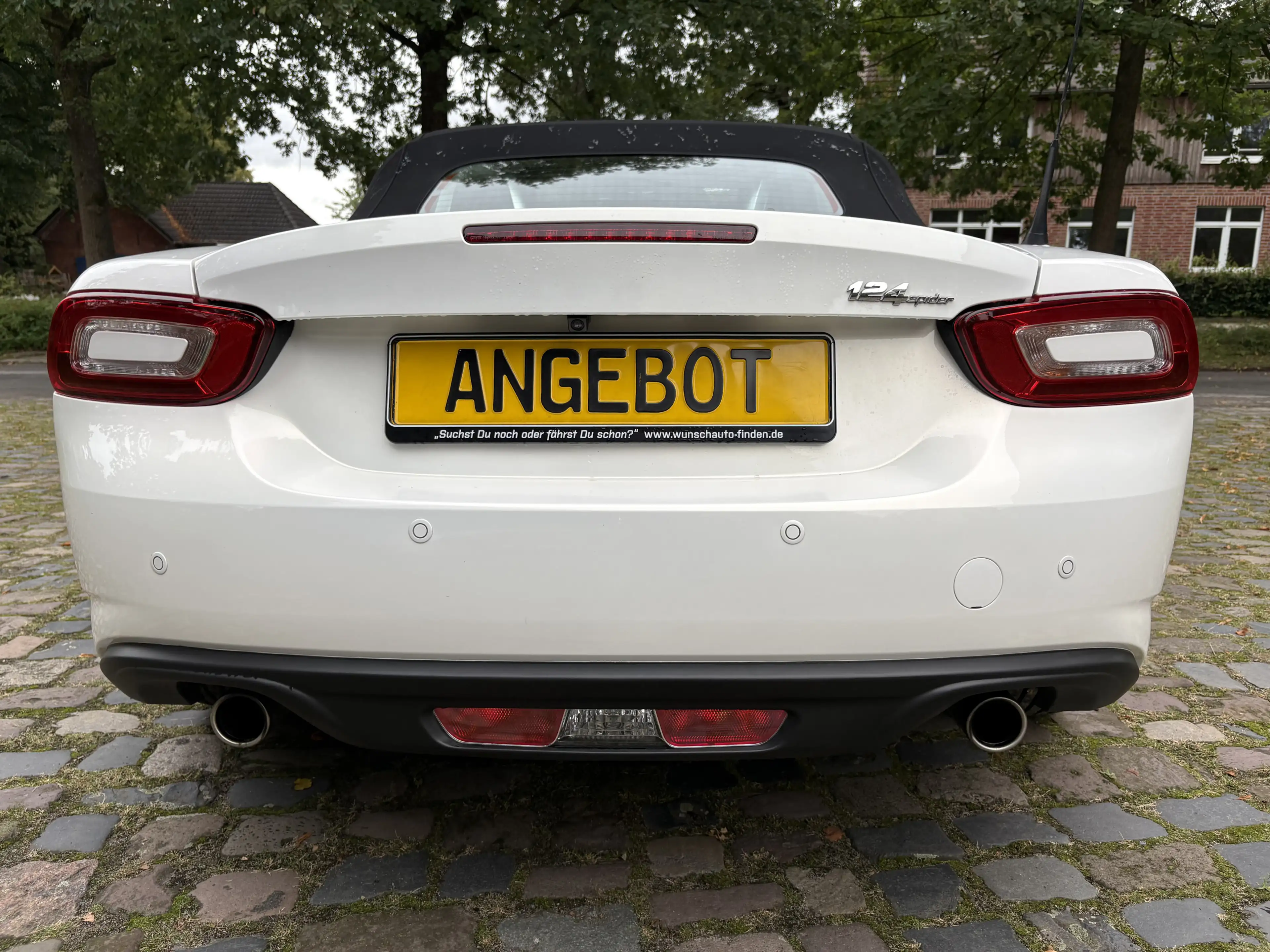 Fiat 124 Spider Lusso LED BOSE LEDER Handy-FSE 1.Hand — photo 6