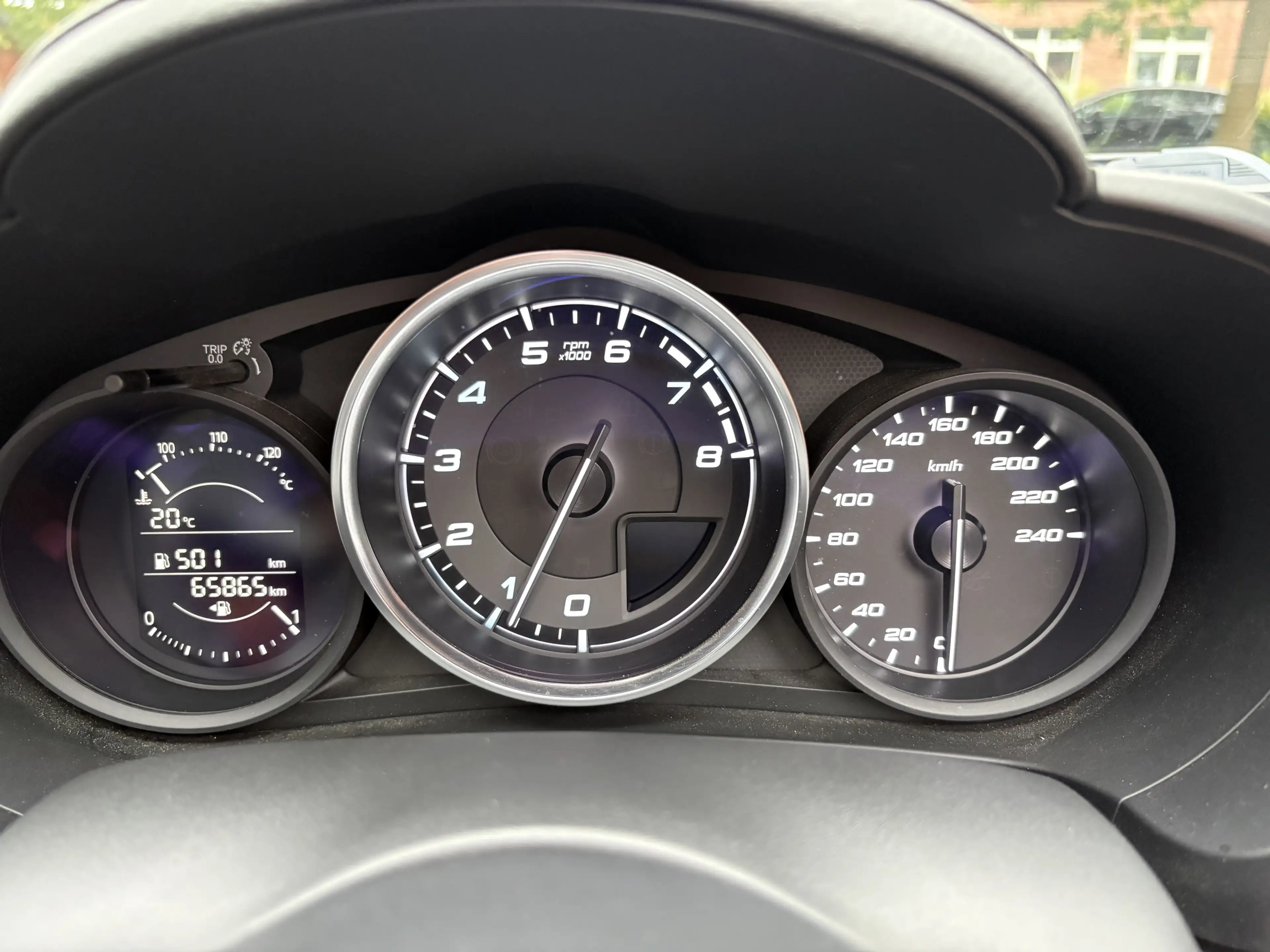 Fiat 124 Spider Lusso LED BOSE LEDER Handy-FSE 1.Hand — photo 15