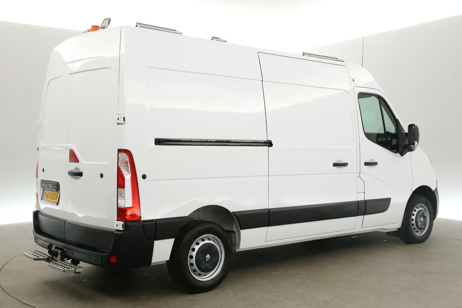 Renault Master T33 2.3 dCi L2H2 146PK Airco Camera Cruise Parkeer Wit - 2