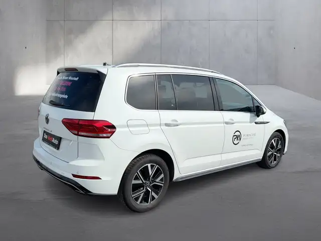 Volkswagen Touran view 5