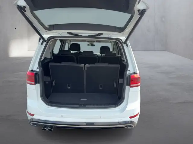 Volkswagen Touran view 13
