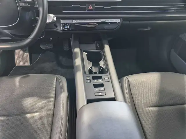 Hyundai Ioniq 6 view 12