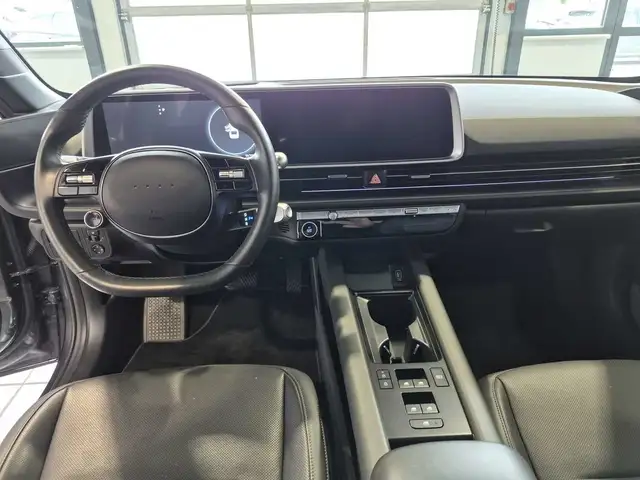 Hyundai Ioniq 6 view 9