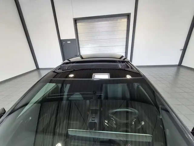 Hyundai Ioniq 6 view 15