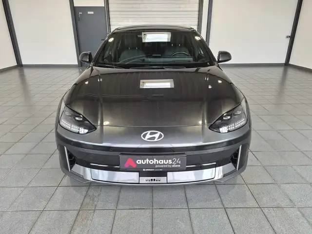 Hyundai Ioniq 6 view 2