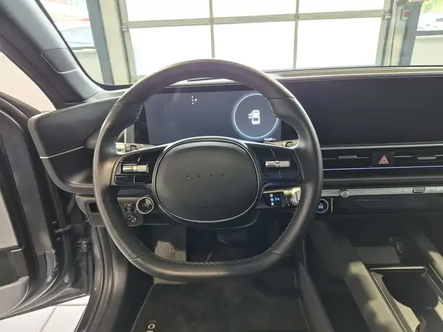 Hyundai Ioniq 6 view 10