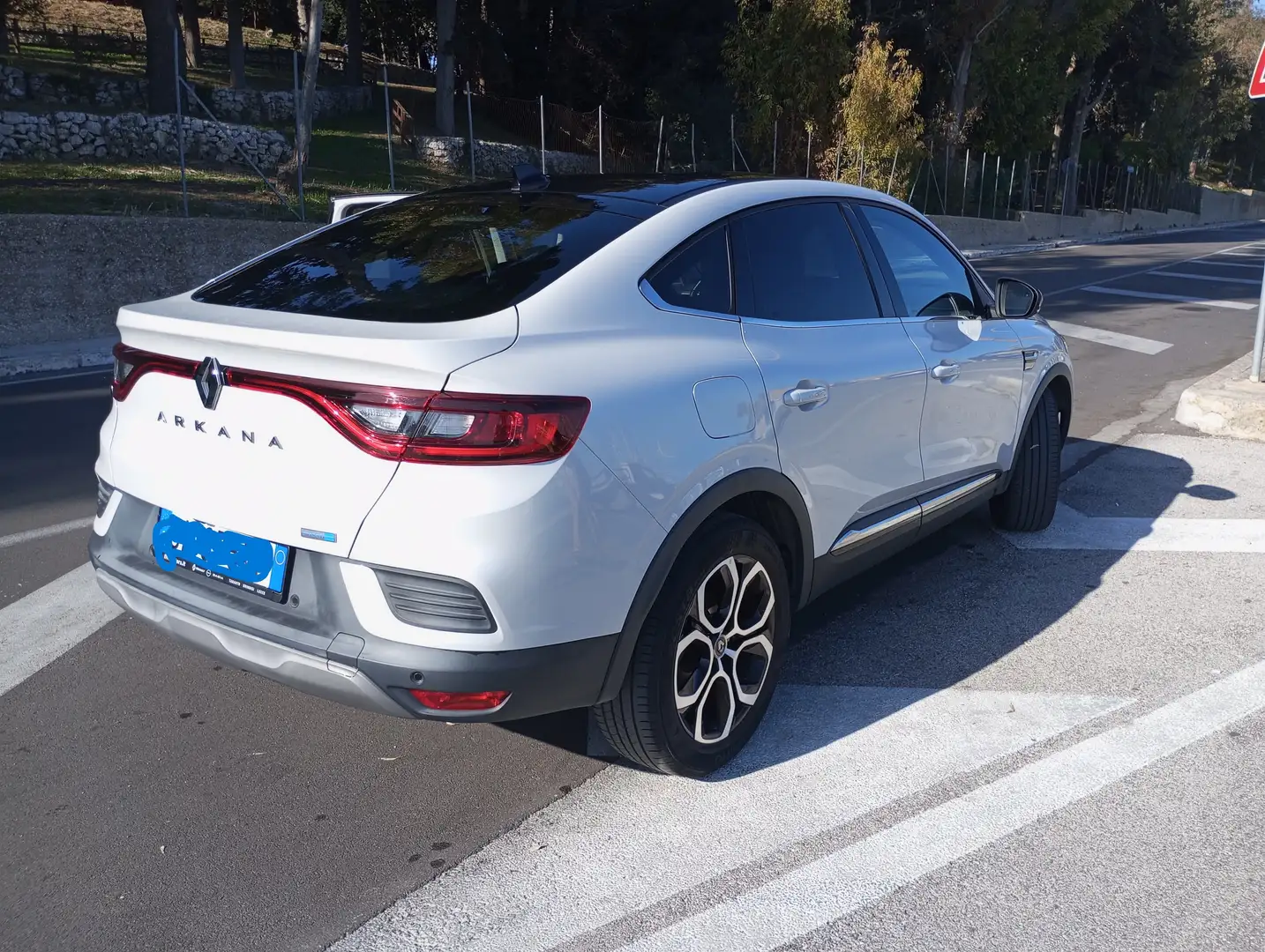 Renault Arkana Arkana 1.6 E-Tech full hybrid Intens 145cv Bianco - 2