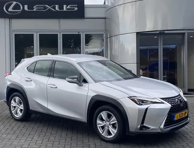Lexus UX 250h Comfort Line KEYLESS CARPLAY NAVI ADAPTIVE CRUISE