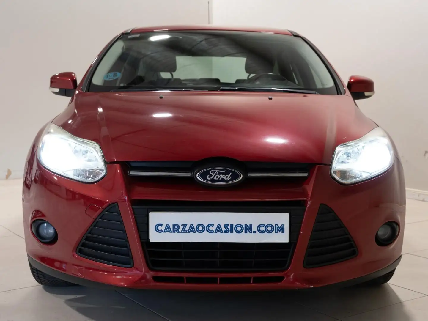 Ford Focus 1.0 Ecoboost Auto-S&S Trend Rojo - 2