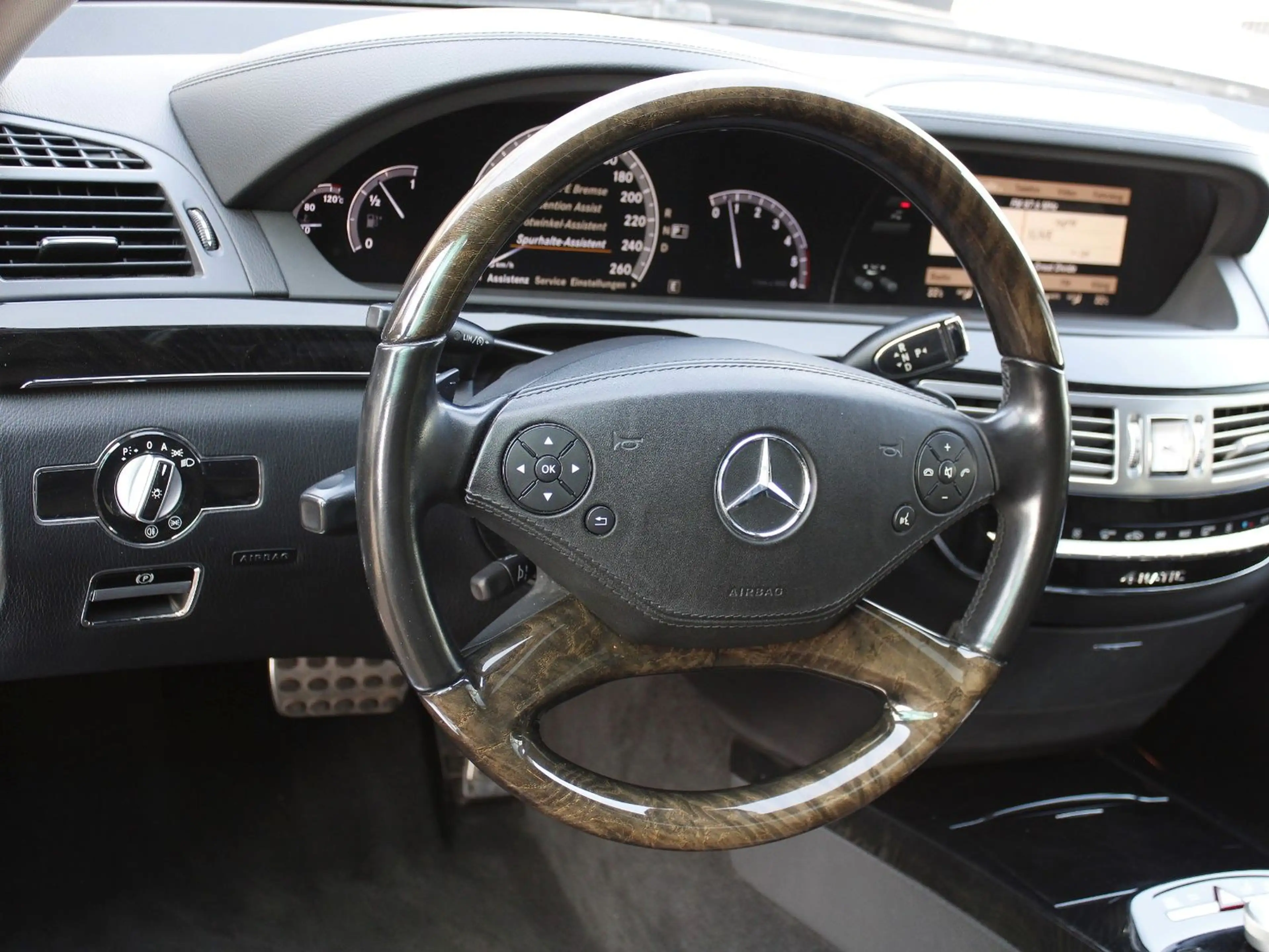 Mercedes-Benz S 350 d 4M AMG *KAMERA+SPUR+H&K+AiRMATiC* — photo 8