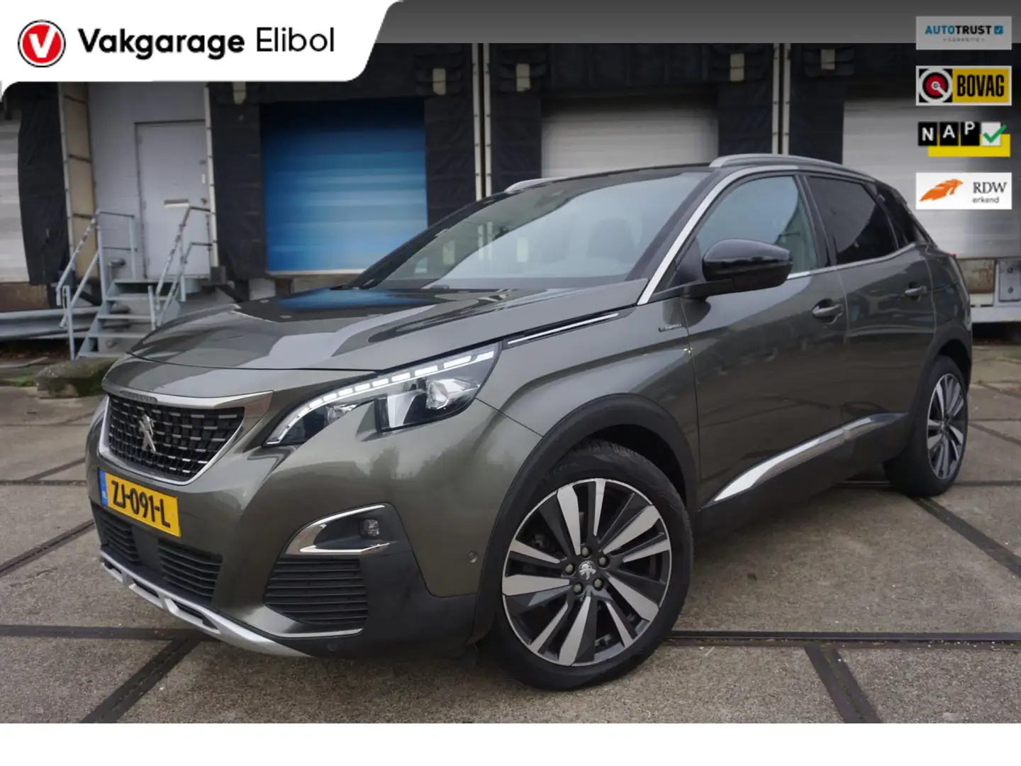 Peugeot 3008 1.2 PureTech GT Line Grau - 1