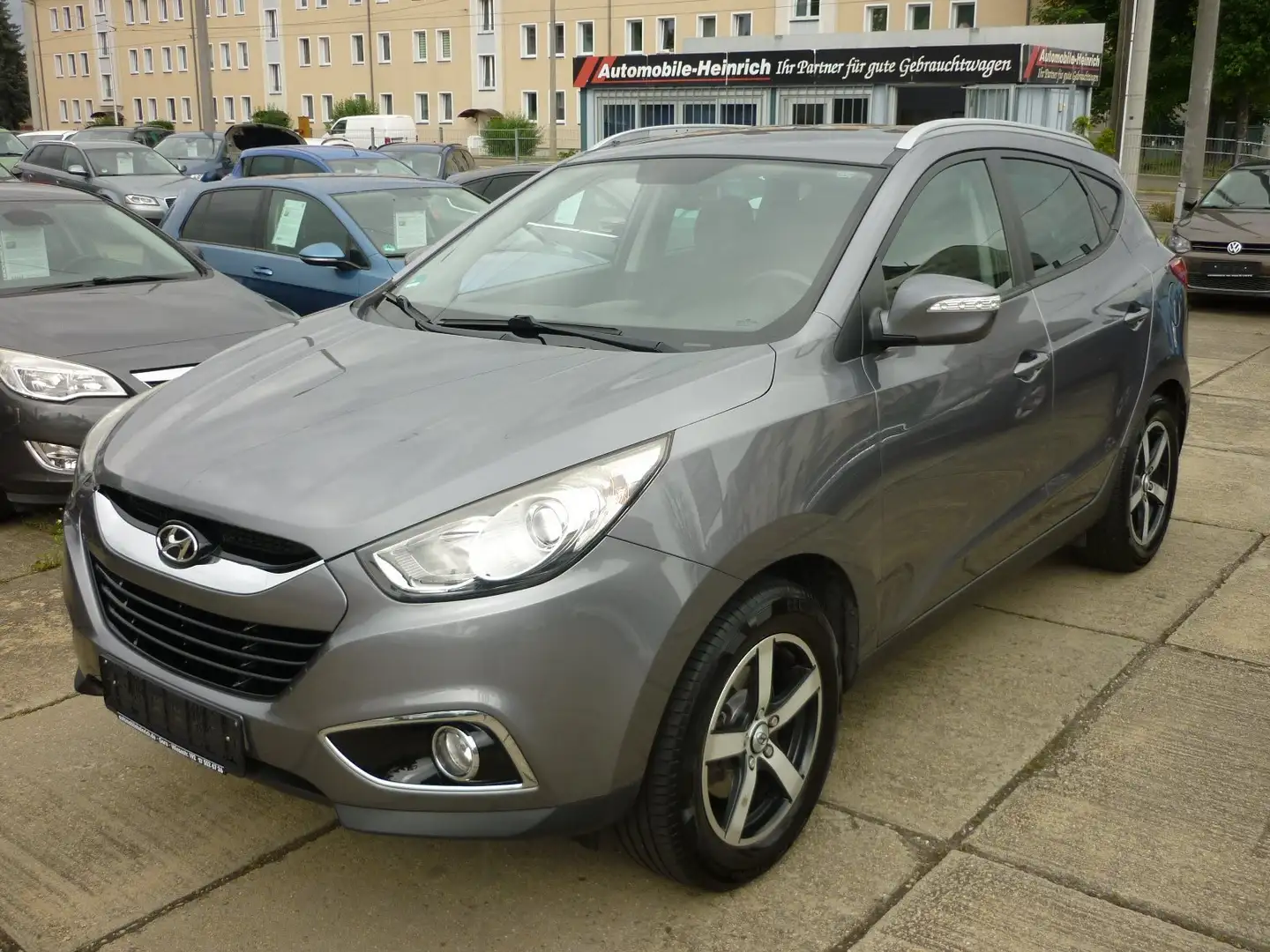 Hyundai iX35 5 Star Edition 2WD Tempomat! PDC! AHK! Grau - 1