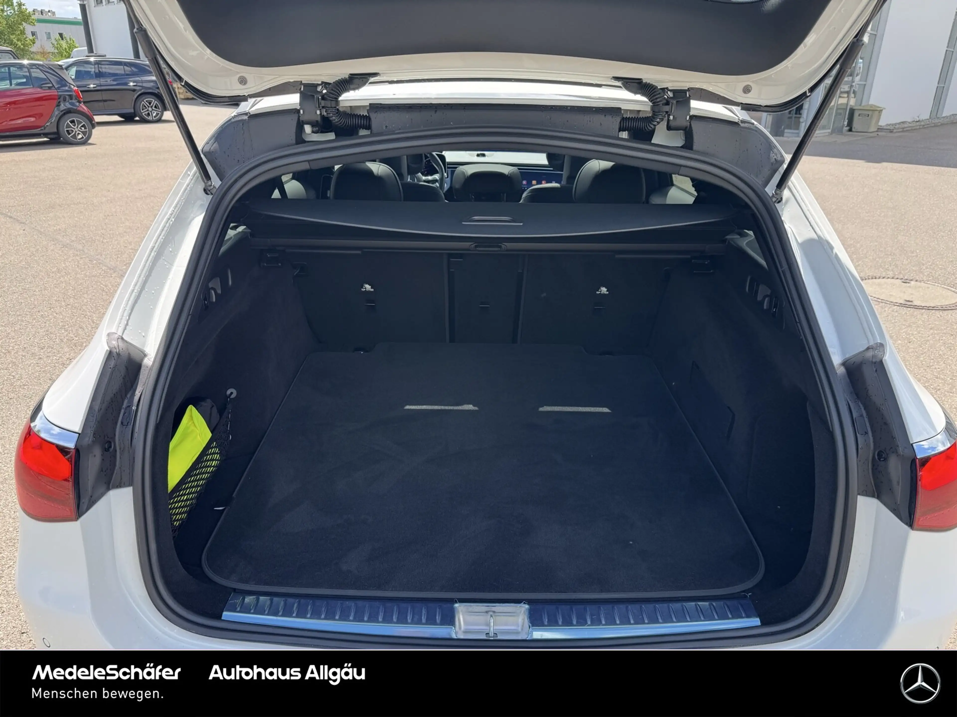 Mercedes-Benz E 450 E 450 d T 4M AMG Premium+ Air PanoSD Massage HUD — photo 13
