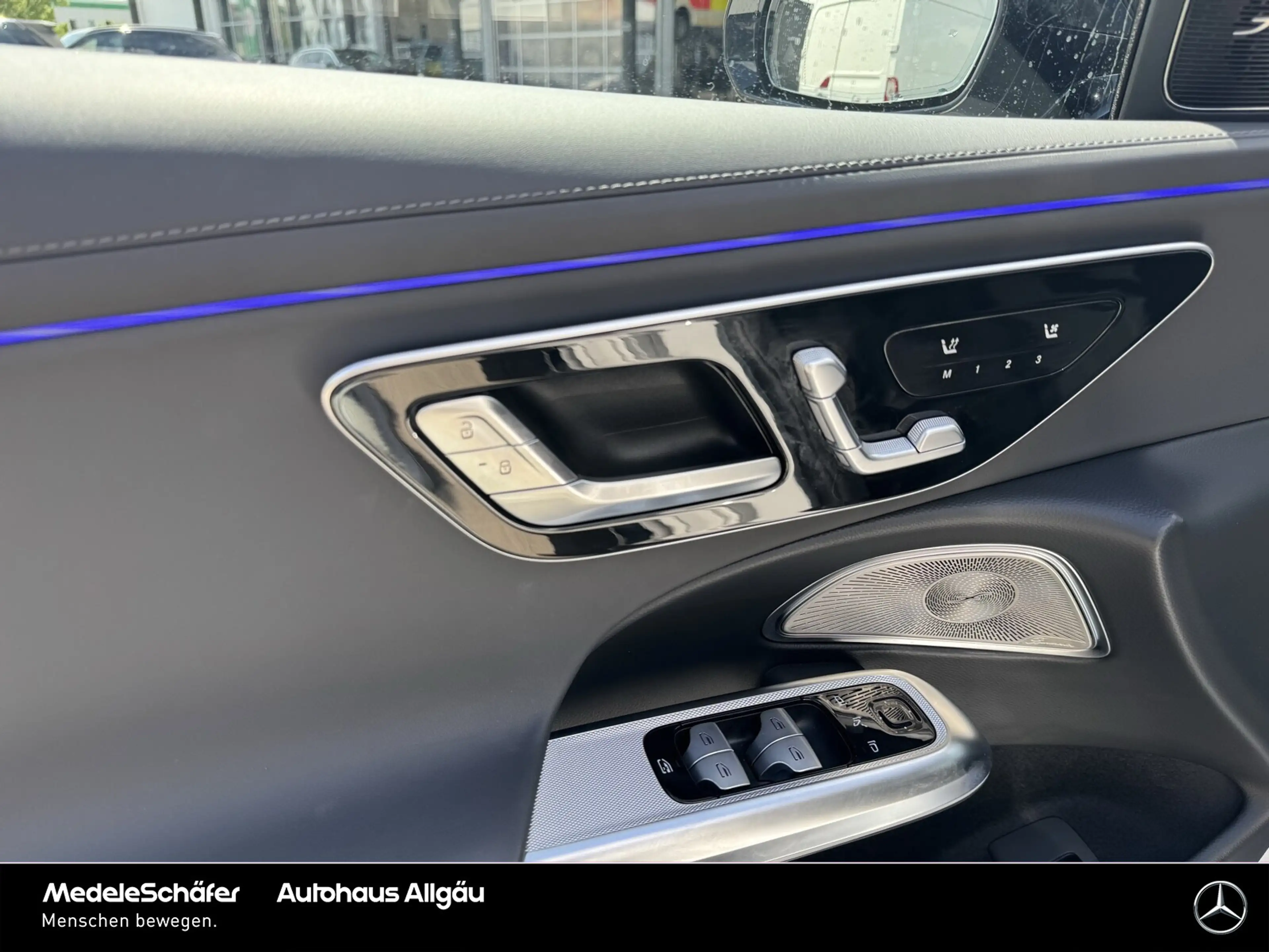Mercedes-Benz E 450 E 450 d T 4M AMG Premium+ Air PanoSD Massage HUD — photo 6