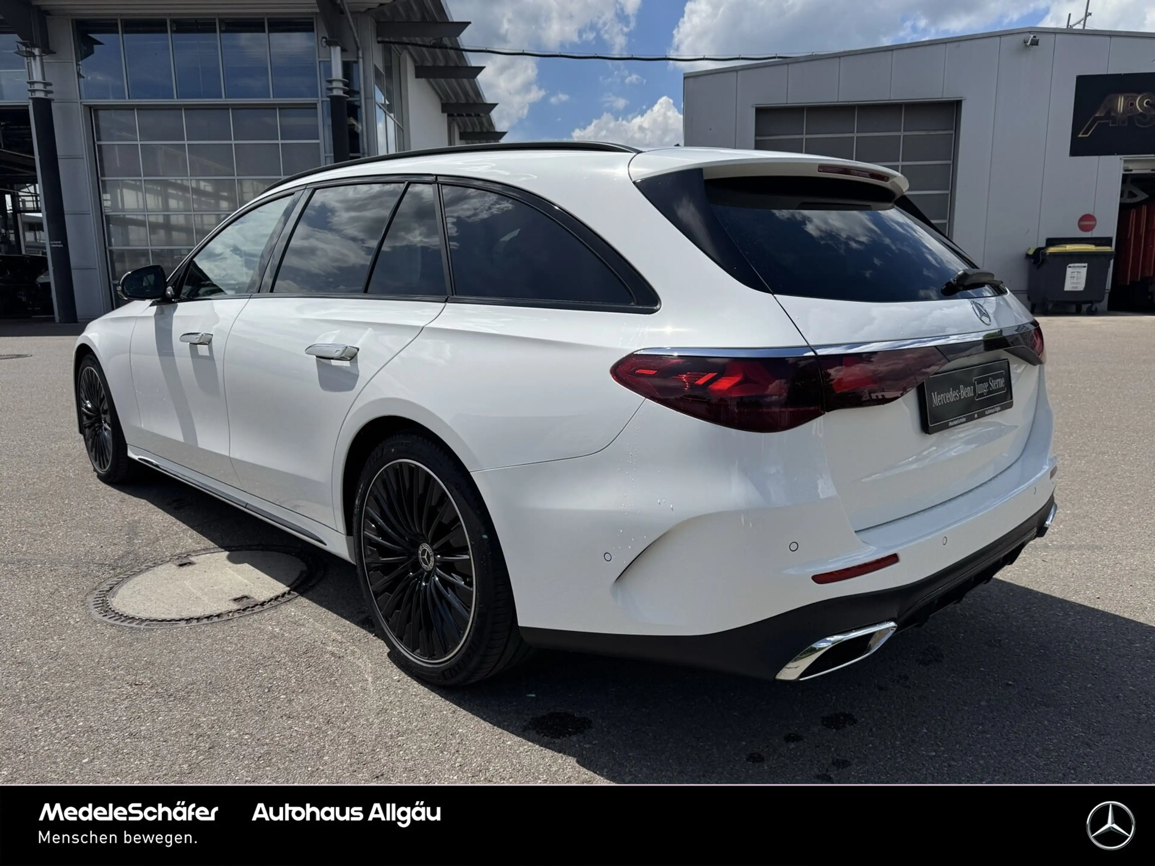 Mercedes-Benz E 450 E 450 d T 4M AMG Premium+ Air PanoSD Massage HUD — photo 4
