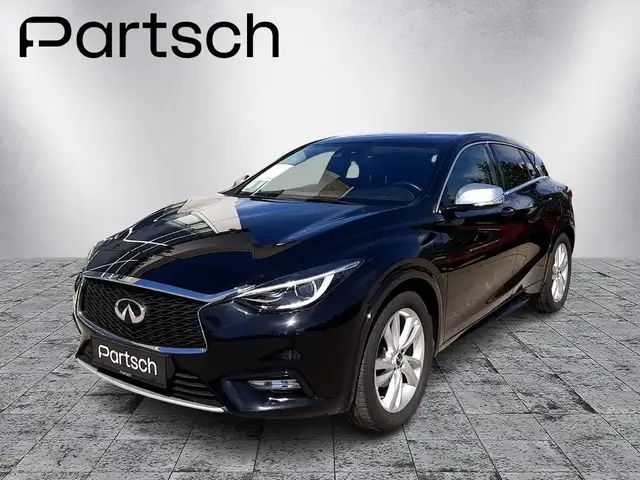 Infiniti Q30 SH Navi