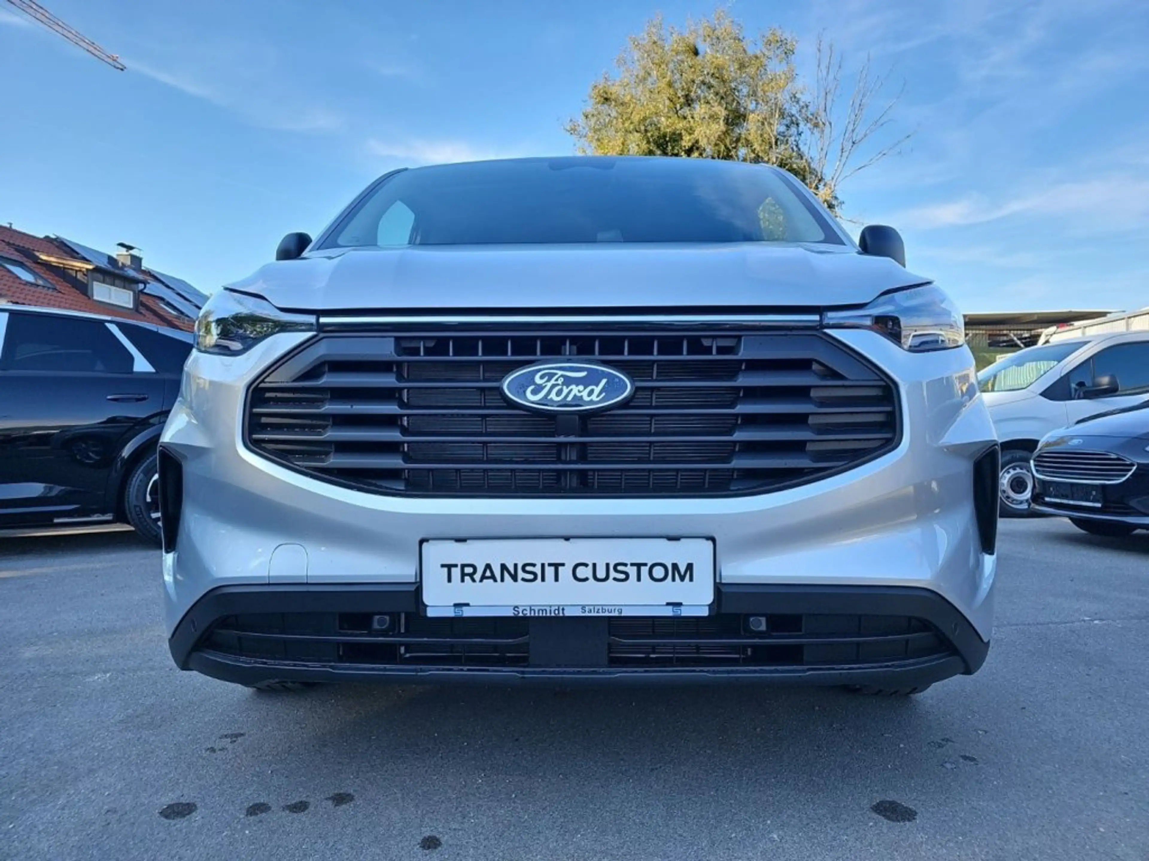 Ford Transit Custom Kombi Trend 320L2 2,0L Eblue 170PS A AWD — photo 7
