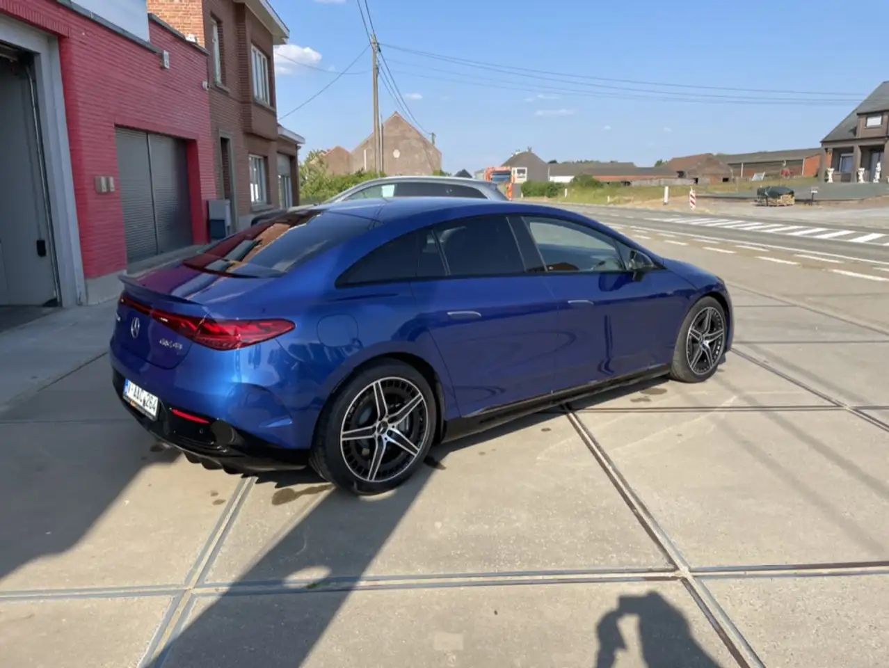 Mercedes-Benz EQE 43