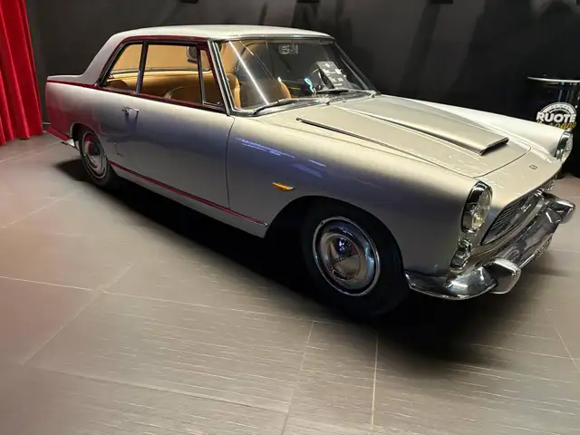 Lancia Flaminia 2800 Coupé 3 Vergaser!!