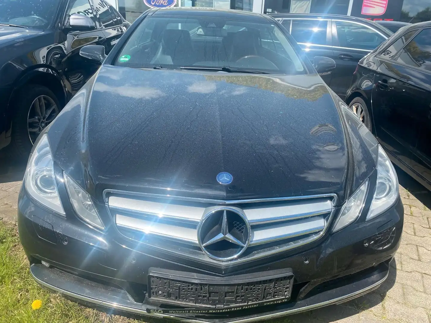 Mercedes-Benz E 250 E -Klasse Coupe E 250 CGI BlueEfficiency Noir - 2