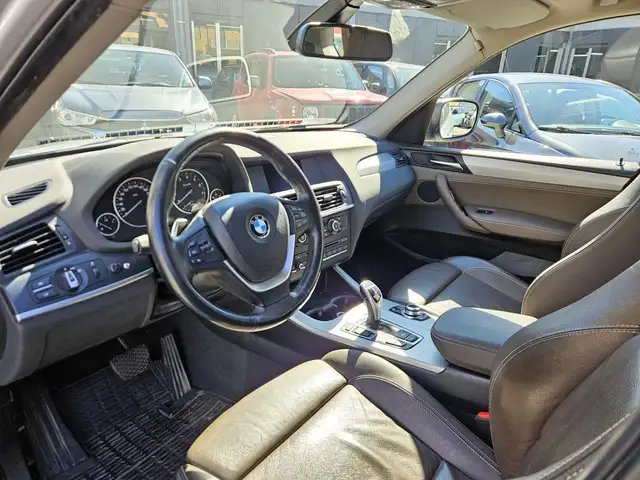 BMW X3 view 6
