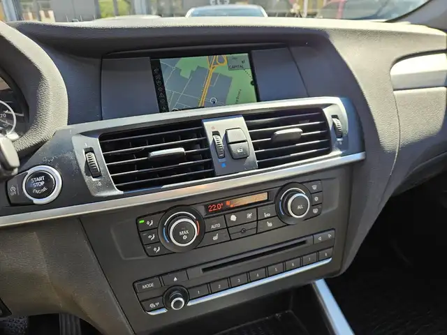 BMW X3 view 14