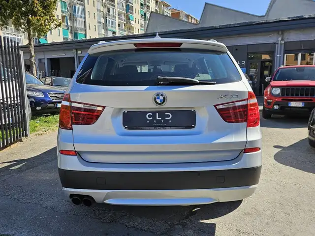 BMW X3 view 5